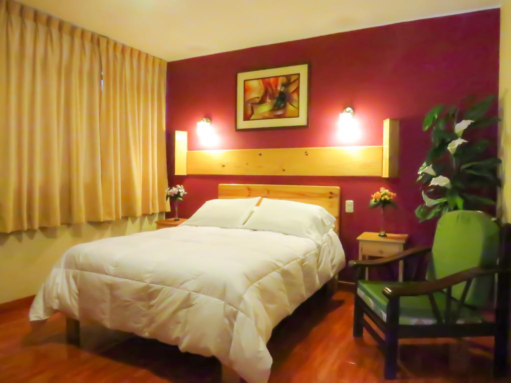 Hotel Savoy Іка Екстер'єр фото