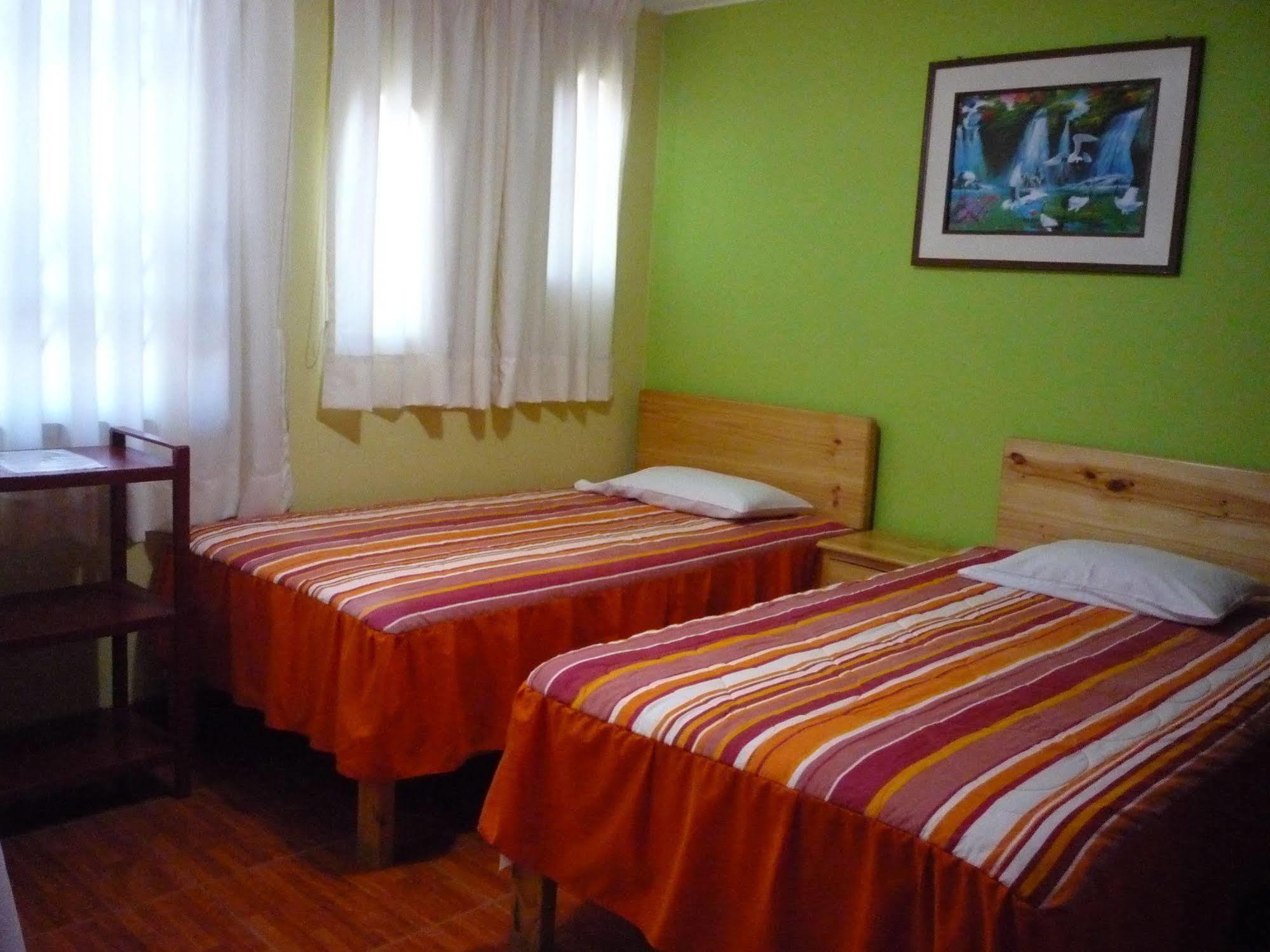 Hotel Savoy Іка Екстер'єр фото